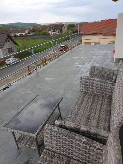 Max Studio Sancraiu de Mures Luaran gambar